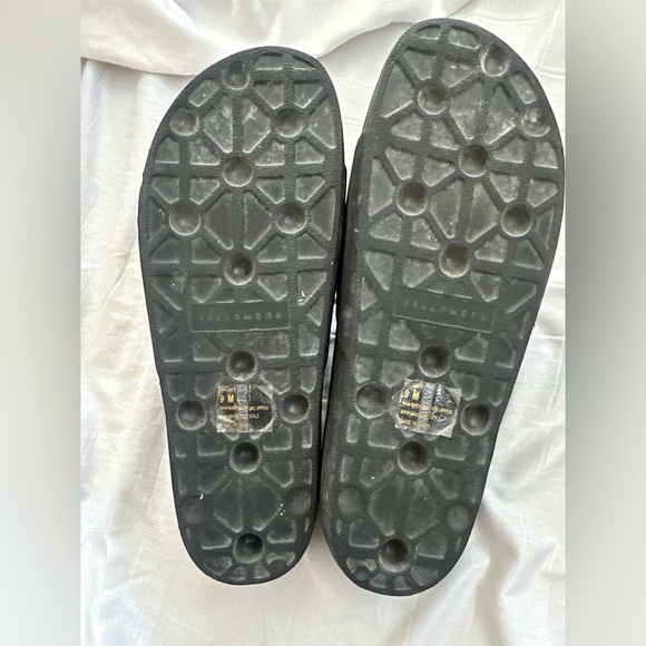 Yellow Box Black Slide Sandals - Picture 4 of 4